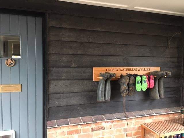 welly holder wall mounted